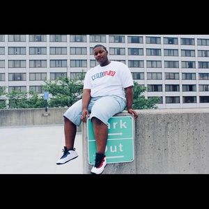 Meet your Posher, Carlos